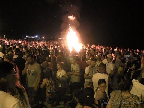 Celebración en Isla Cristina de las Hogueras de San Juan 2018