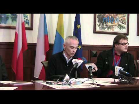 Dni Opola 2012 Dni Opola 2012 potrwają od 19 do 23 kwietnia. W ramach święta miasta w amfiteatrze od piątku do niedzieli (20-22 kwietnia) będą się odbywały imprezy kulturalne. Na Placu Wolności przez trzy dni zagości Kino w Mieście.