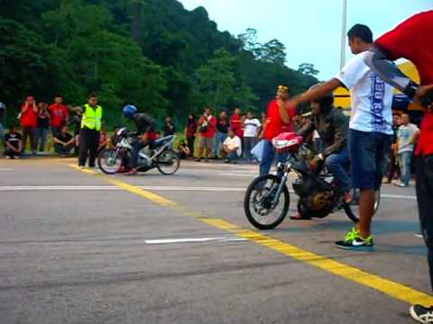 sprintest - 2.8 cool running motor and the geng.
