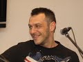 Czutor Zoli, a Belmondo zenekar frontembere lett Az Év Szövegírója 2011-ben az ARTISJUS díjkiosztóján. Tiszteletére Bolyki Balázs írta ezt a dalt.