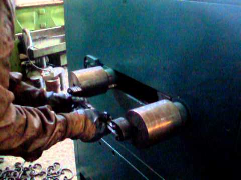 ferforje makinası - çiftli C kıvırma sorunsuz bir makina digerleri gibi formata gerek yok tamamen mekanik kullanması ise son derce kolay size ve işletmenize deger katacaktır. bi...