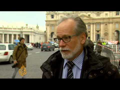Pope aims to reassure followers in final days