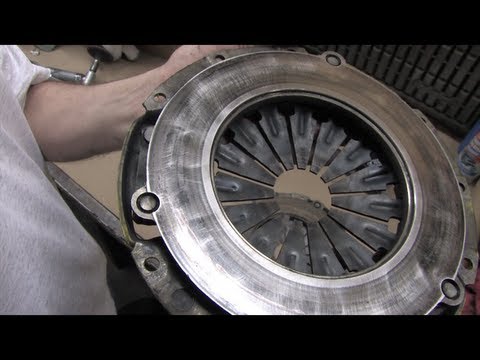 how to bleed slave cylinder dsm
