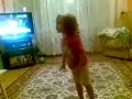 Девочка ругает родителей!ржачь полный!