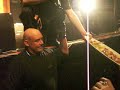 Nico verteilt Honigmelone & Senanoschinken K.I.Z live in Hamburg