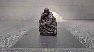 Neue Wache / Sightseeing Berlin