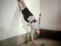 This old fella stands upside down on one finger! tekparmak