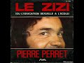 GILLOU FAIT UN PETIT DELIRE ET CHANTE \"LE ZIZI\" DE PIERRE PERRET