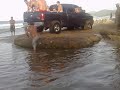 dodge ram perdiendose en el rio de cangrejera