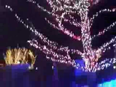 六本木東京ミッドタウンのファーストクリスマス：中庭１階