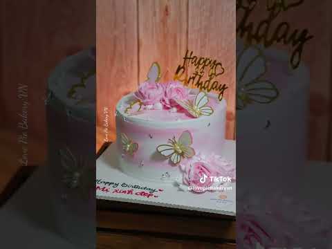 Bánh kem bươm bướm