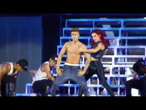 Gelredome - Justin Bieber - Boyfriend (live) Arnhem Gelredome Netherlands 13.04.2013 concert twitter @hopesnotdead filmed with a Panasonic Lumix TZ31.