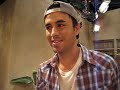 Enrique backstage on the set of Two and a Half Men Enrique backstage on the set of Two and a Half Men