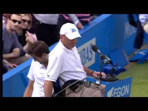 kicks linesman - Queens 2012 Final - 17.06.2012.