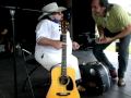 videos de Canadian Guitar Icons Shawn Brush+Stephen Fearing at Canada Day 2009-Oakville