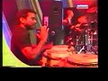festival de la chanson r�unionnaise au stade de l'est guillaume legras interprete cette chanson d'alain peters, guillaume legras chant guitare, henry legras basse, annabel legras choeur, nathalie ebrard choeur, jean-fran�ois fauchard clavier, philippe baraka batterie
