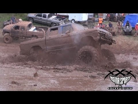 BIG SMITH SLINGIN BIG MUD!!_Car videos