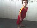 Paulinho cantando e dan�ando