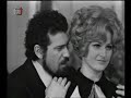 Waldemar Matuška a Milan Chladil bojují o to, kdo zná více písní s dívčími jmény.