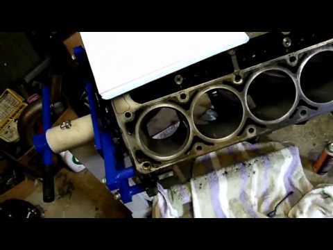 Measuring ring gap on my LQ4 6.0, and discussing some rebuild topics.
