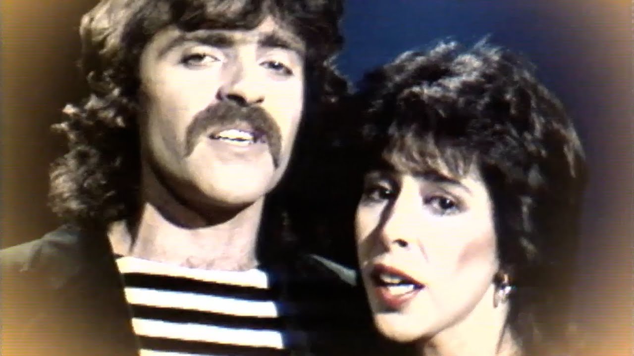 גלי עטרי ומני בגר – דואט פרידה | קליפ