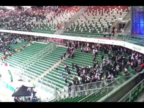 15.03.2013 Legia Górnik kibice z Zabrza wchodzą na sektor...na chwilę...