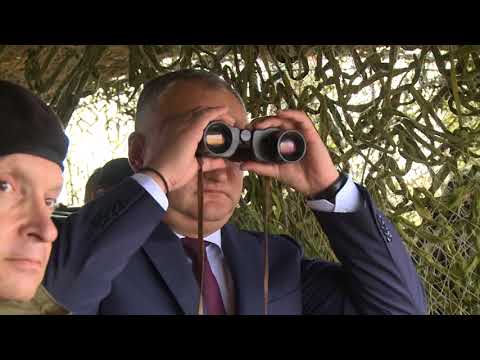 Moldovan president attends Fire Schield 2017 exercise
