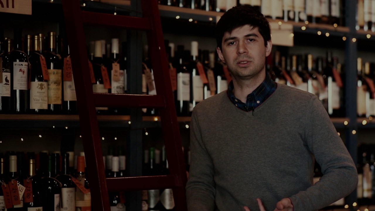 Founder of wine store-bar "8000 Mosavalis". - Irakli Chkhaidze