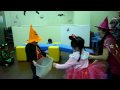 萬聖節party第二關丟球球--洵洵+語涵(小兔子自學班2009.10.22)7/14
