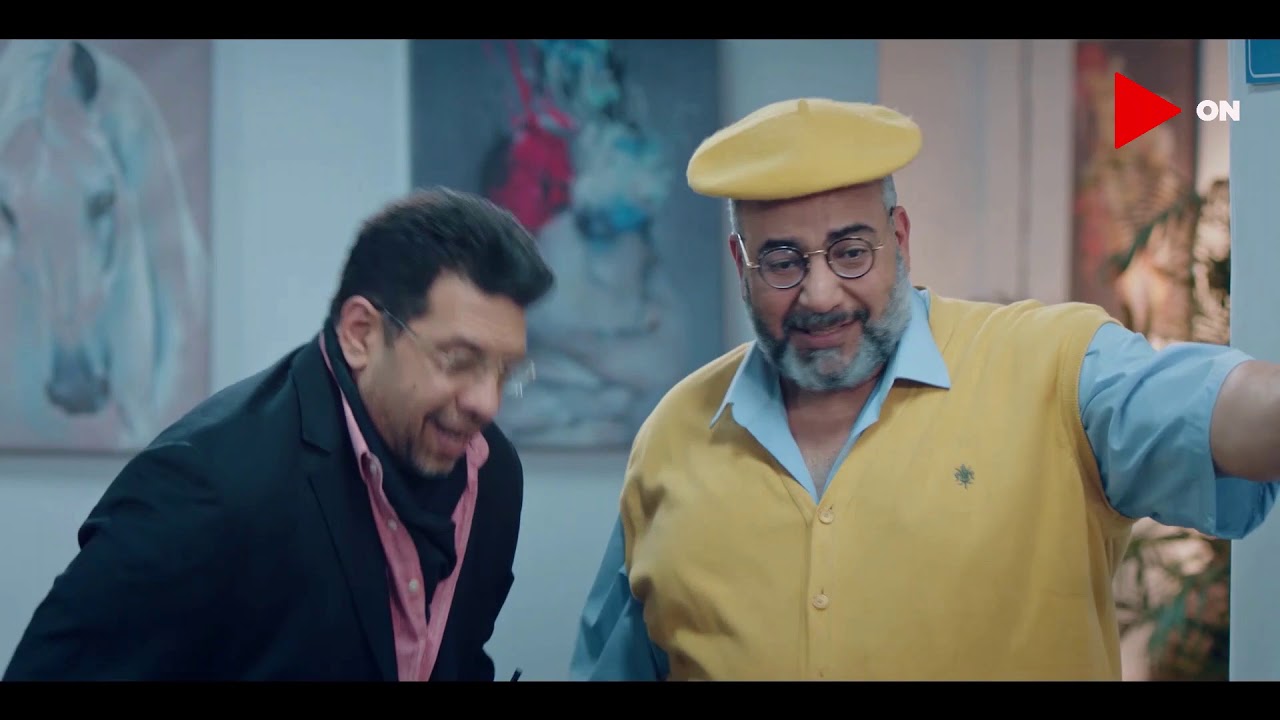 تيمون دافع عن لوحات عم عيد بس الفنان كان عنده بعد نظر #رجالة _البيت