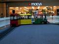 videos de Kameron's first Train Ride at the mall