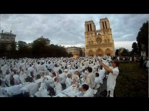 White Dinner Paris 2011 by Lapin