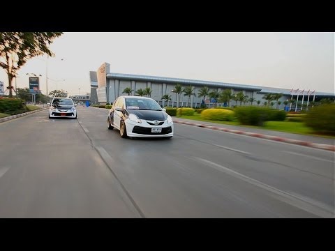 ฮอนด้า บริโอ - MT-School ในสัปดาห์เราจะพาทุกท่านไปปลดปล่อยความแรงของเจ้า EcoCar คันจิ๋วอย่าง Honda Brio ขุมพลัง 1.2 ลิตร...