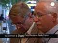 Air France flight 447 ; Passengers' families in french airport Air France flight 447 ; Passengers' families in french airport