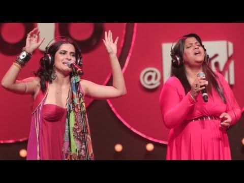 Sampath.com - An amazing amalgamation of Samantha's soulful and deep vocal with Sona's full-blooded desi texture, brings an exuberant joy to this beautiful