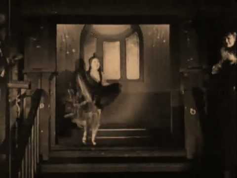 Mae Murray