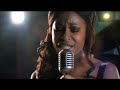 tiya how come
dir: julien legrand
prod : films 3 univers
music : nesscam