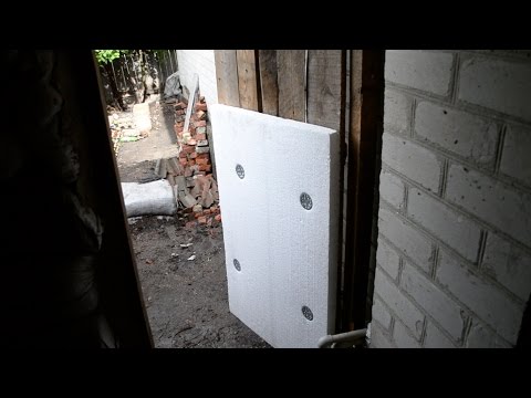 Дверь из пенопласта Дверь из пенопласта