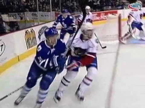 Deschamps Tips Gardiner's Point Shot - 10/26/12