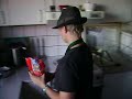 Der er t�ge i k�kkenet part 1