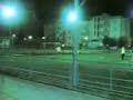 Vecchie accanite giocano a bocce