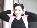 You want a super quick vintage hair look, check this one out. Easy Peesy and can be done with your eyes half closed. Perfect for vintage hair beginners.