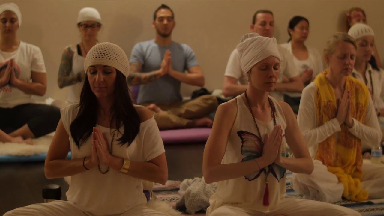 Full Moon Meditation  to "Fall in Love with Yourself"