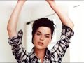 neve campbell .. cancion