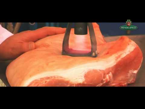 speck - La Mendelspeck, azienda altoatesina che produce speck tradizionale di alta qualità, utilizzerà ad unimportante fiera inglese di settore, un video promozional...