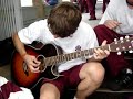 Bruno, Koling e Silva tocando 3