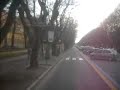 video che riprende parte della lunga corsia preferenziale che prima costeggia tutto il Parco della città, poi viale Caduti in Guerra che fiancheggia i Giardini Pubblici della città: praticamente una metropolitana su gomma ed in superficie :-)Vi circolano le linee:1 STRADELLO ROMANO - VILLAGGIO ZETA2 POLO UNIVERSITARIO - BEMBO - TRE OLMI3 MONTEFIORINO - DALLA CHIESA3A VACIGLIO - TORRAZZI8 STRADA PANNI - STRADELLO ROMANO9 SAN DAMASO - CITTANOVA9A SAN DONNINO - MARZAGLIAQui è ripresa solo la parte di corsia da largo Garibaldi a p.le Bruni.Ripreso sulla linea 1 da un autobus Busotto: Marzo 2008La prima parte di questa lunga corsia preferenziale, inizia invece da piazzale Risorgimento, fiancheggiando il Parco di Modena, lungo i viali Rimembranze e Martiri della Libertà e questo è il video:http://it.youtube.com/watch?v=-Gr_DHq1aAU