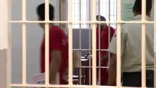 VÍDEO: Parceria vai regularizar documentação de todos os detentos em Minas até 2015