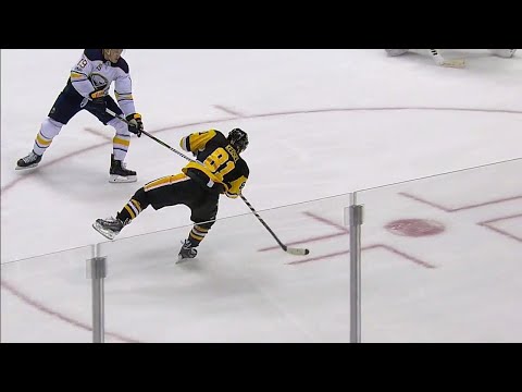 Video: Penguins' Kessel zooms in down rights side, snipes one past Sabres' Johnson
