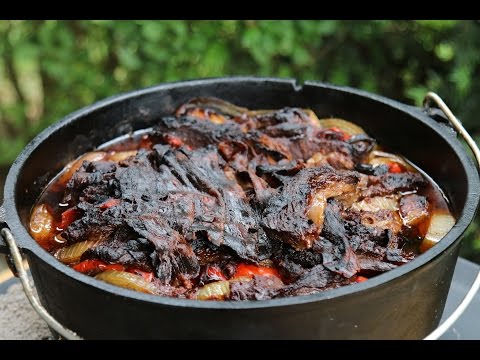 Schichtfleisch aus der hohen Rippe im Dutch Oven (Prime Rib) Dopf